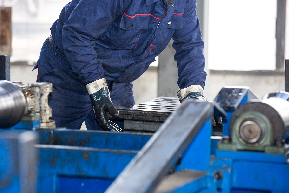 5 Things to Consider When Choosing a Steel Manufacturer