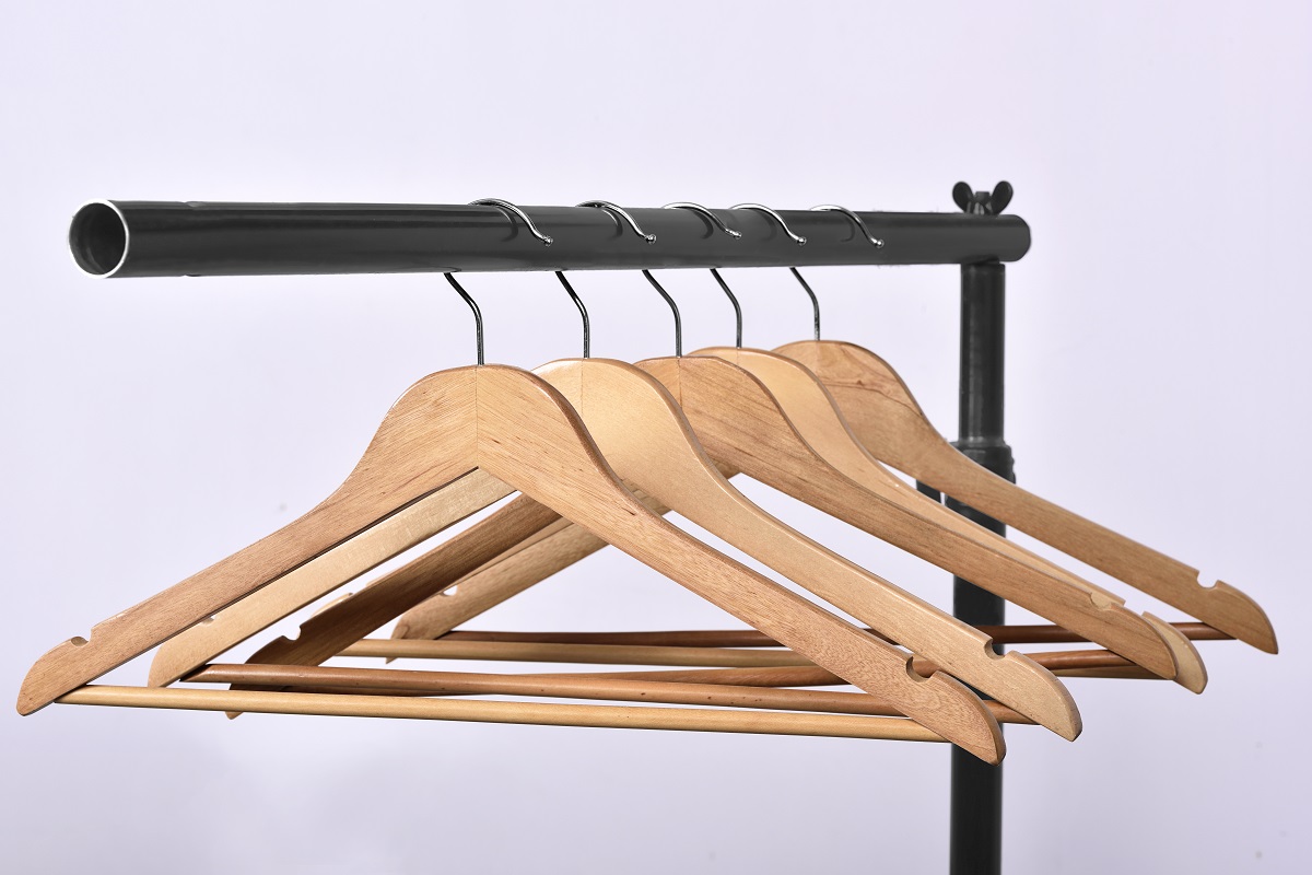 Clothes hanger