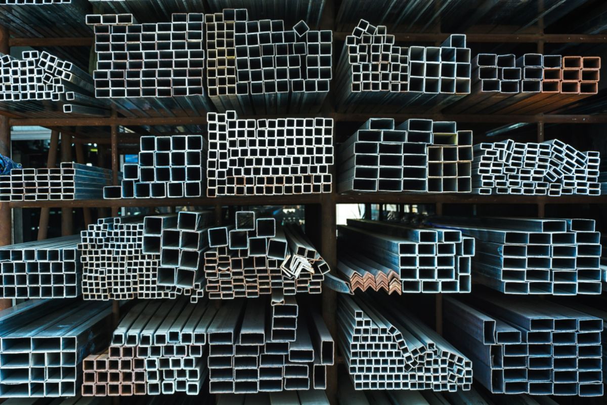 Why Choosing 304 Stainless Steel Over 204 Matters for Long-Term Durability