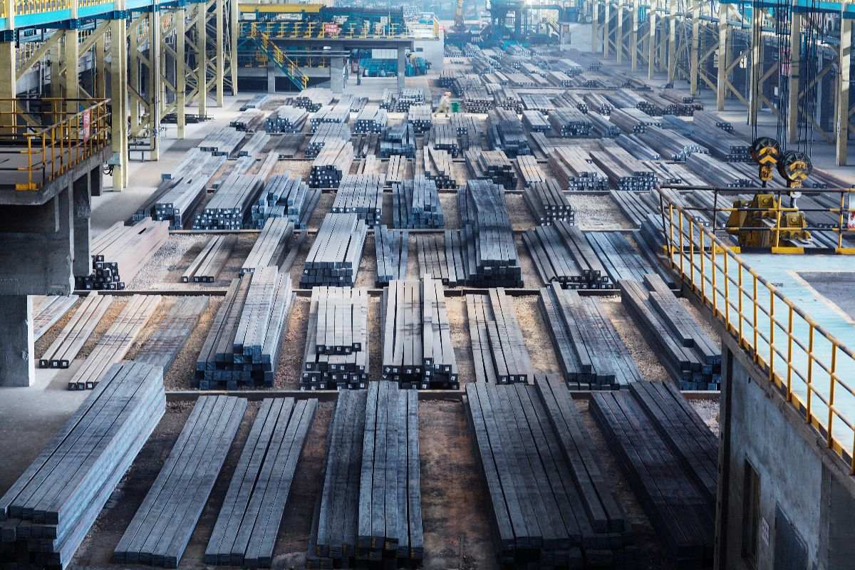 Why Proper Steel Storage Can Extend Material Lifespan