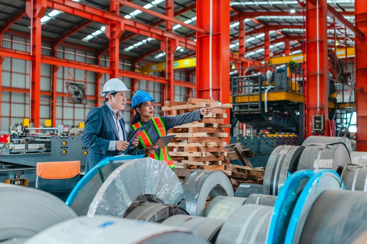What Does a Steel Contractor Do?